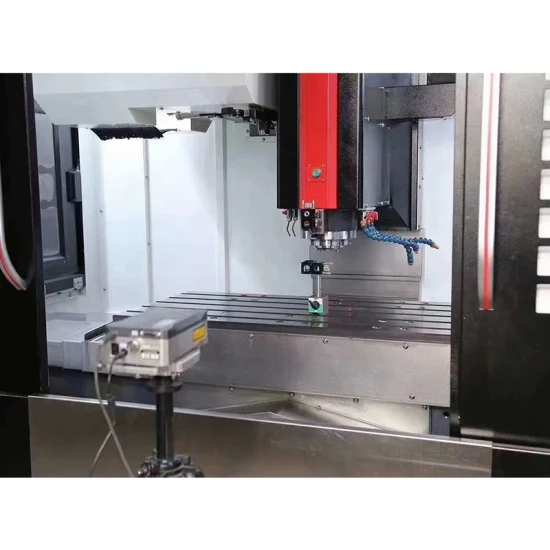 中国ホット販売 Vmc650 高精度 CNC フライス切断掘削タッピングと彫刻立型マシニング センター CNC マシン
